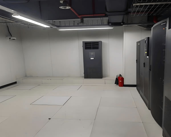 Discuss the unique characteristics and application scenarios of Korean servers